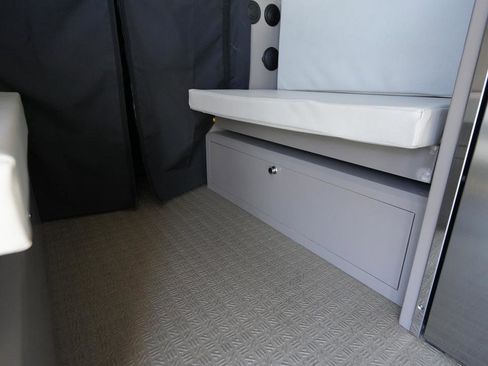 Used 2020 Mercedes-Benz Sprinter 2500 image 11