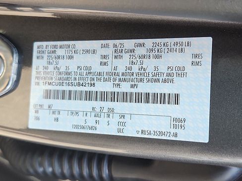 New 2025 Ford Escape SE image 11