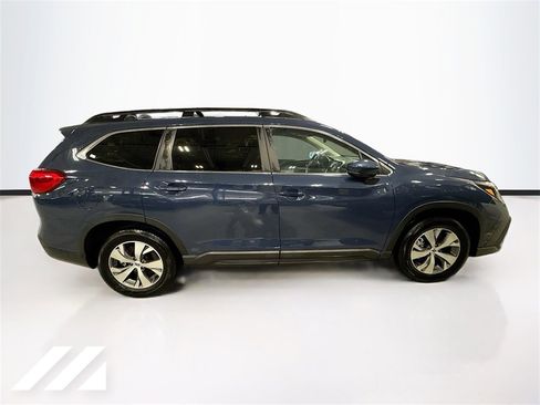 Certified 2024 Subaru Ascent Premium w/ Convenience Package image 4
