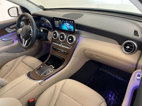 Used 2021 Mercedes-Benz GLC 300 4MATIC image 55