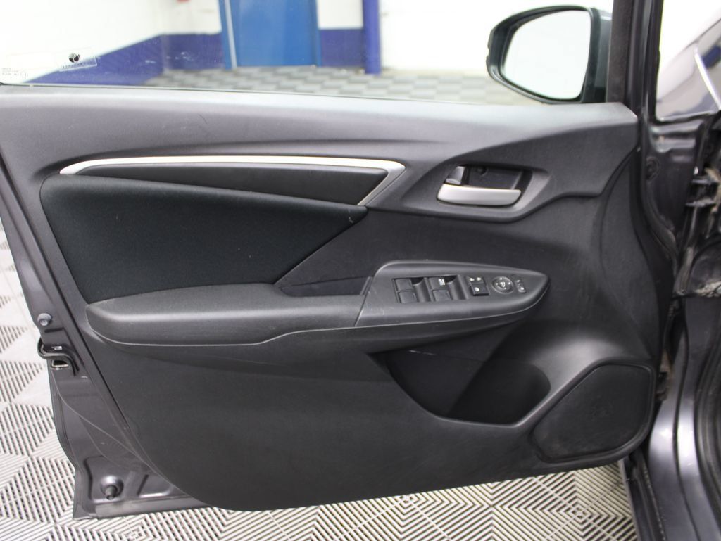 Used 2015 Honda Fit LX image 45