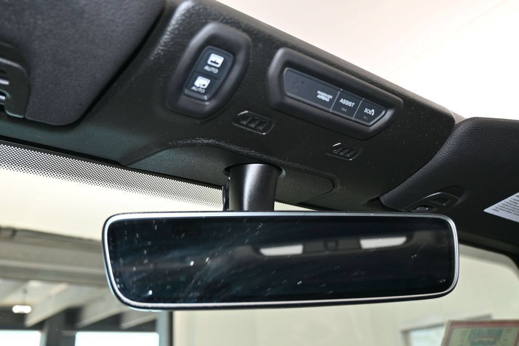 Used 2021 Jeep Wrangler Unlimited Sahara AWD/4WD image 24