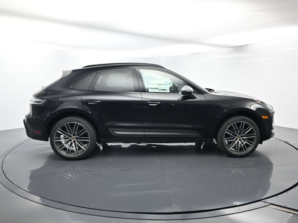 Certified 2026 Porsche Macan Turbo AWD/4WD image 16