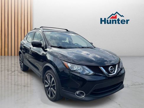 Used 2017 Nissan Rogue Sport SL FWD image 1
