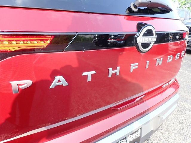 Used 2023 Nissan Pathfinder SL w/ SL Premium Package AWD/4WD image 5