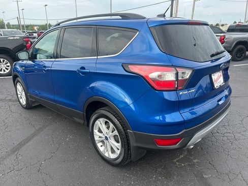 Used 2018 Ford Escape SE w/ Ford Safe & Smart Package FWD image 7