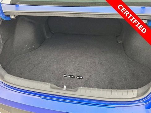 Used 2025 Hyundai Elantra Sport image 18