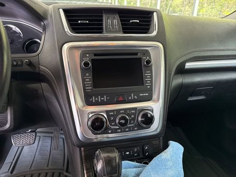 Used 2017 GMC Acadia Limited SLT image 5