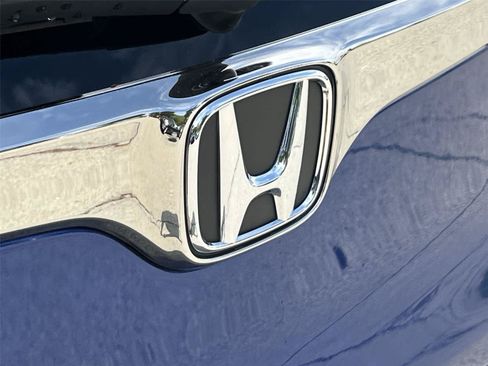 Used 2021 Honda CR-V Touring image 10