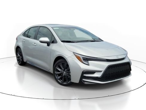 Certified 2026 Toyota Corolla XSE FWD image 33