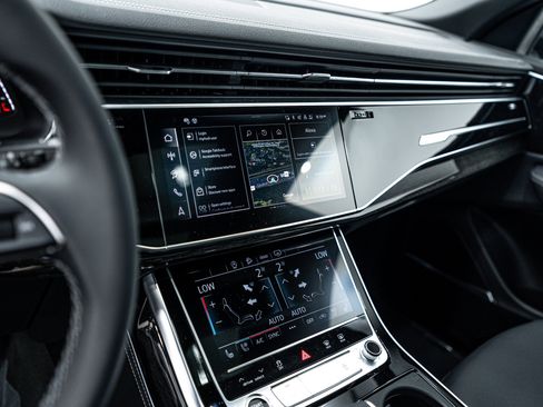 New 2025 Audi Q8 Premium Plus image 11