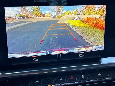 Used 2022 GMC Sierra 1500 Elevation image 25