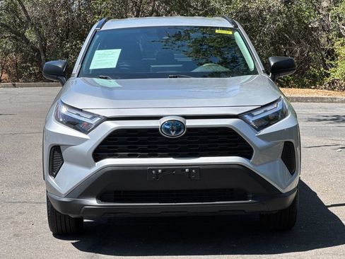 Used 2024 Toyota RAV4 LE AWD/4WD image 10