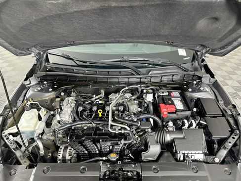 Used 2024 Nissan Altima 2.5 SV w/ SV Premium Package FWD image 33