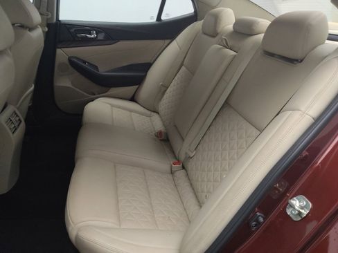 Used 2016 Nissan Maxima Platinum image 18