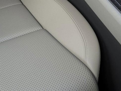 New 2026 Lincoln Aviator AWD image 16