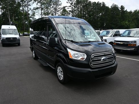 Used 2019 Ford Transit 350 XLT RWD image 23