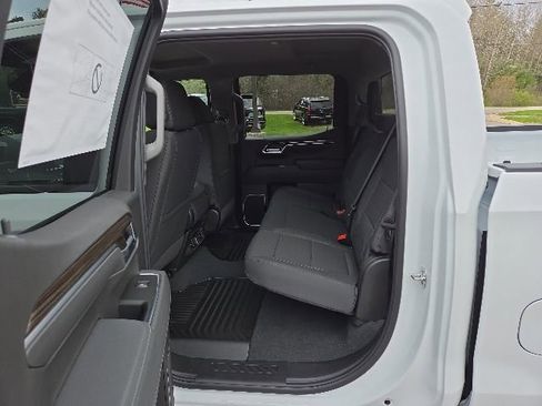 New 2026 Chevrolet Silverado 1500 LT AWD/4WD image 32