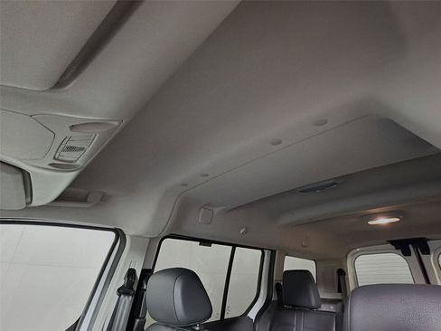 Used 2022 Ford Transit Connect XL FWD image 5