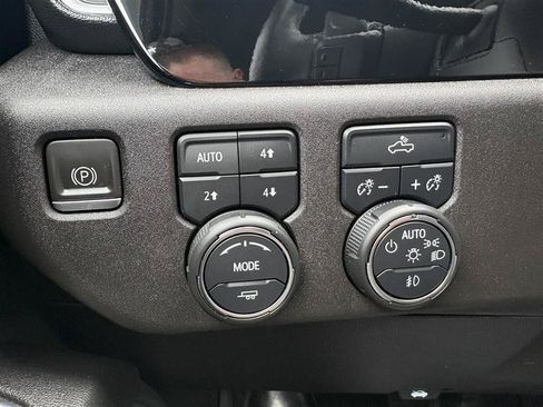 Used 2023 Chevrolet Silverado 1500 RST AWD/4WD image 25