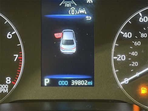 Used 2024 Toyota Corolla LE image 9