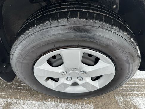 Used 2013 Nissan Rogue S image 22