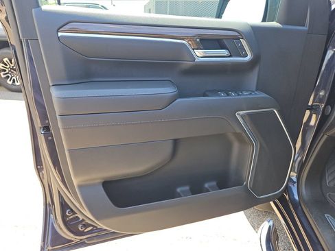 Used 2022 Chevrolet Silverado 1500 LT AWD/4WD image 18