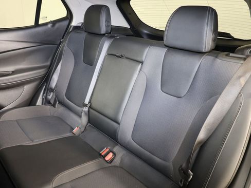 Used 2023 Buick Encore GX Select FWD image 10