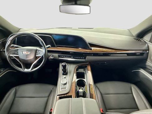 Used 2023 Cadillac Escalade ESV Luxury AWD/4WD image 13