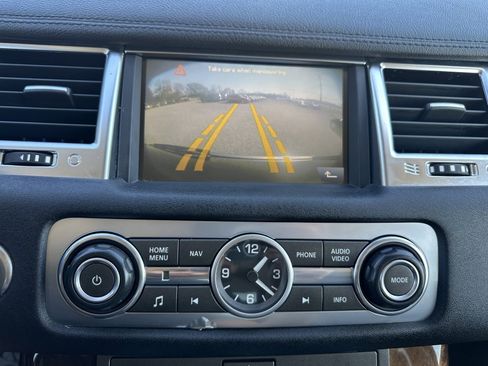 Used 2011 Land Rover Range Rover Sport HSE image 11