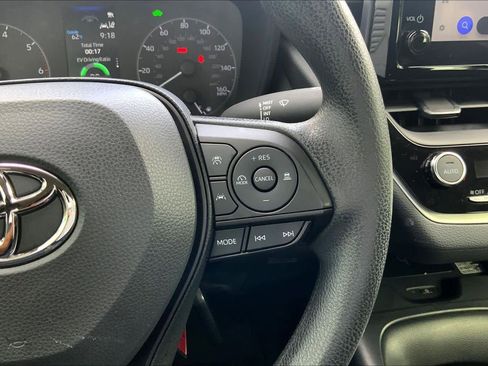 Used 2025 Toyota Corolla LE w/ LE Premium Package image 24