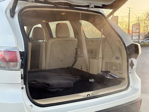 Used 2016 Toyota Highlander XLE image 34