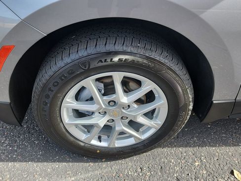 Used 2023 Chevrolet Equinox LT w/ Driver Convenience Package image 18