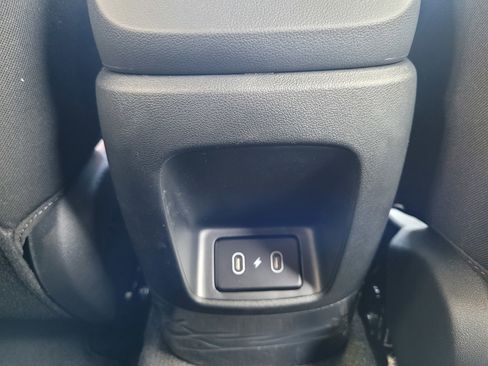 New 2025 Hyundai Elantra SEL image 13