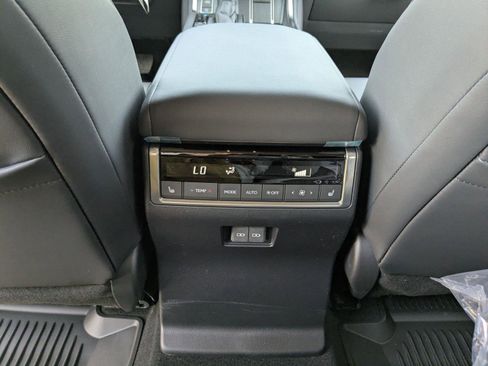 Certified 2026 Lexus GX 550 w/ Accessory Package (2T) AWD/4WD image 19