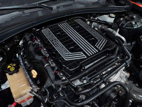 Used 2018 Chevrolet Camaro ZL1 RWD image 46