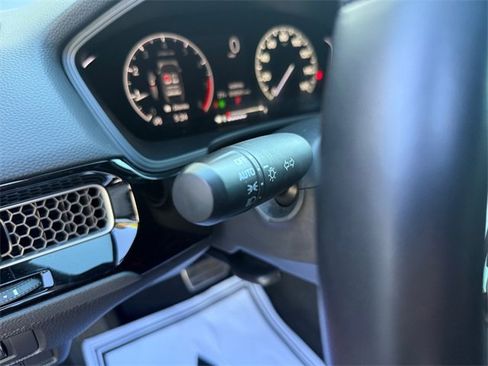 Used 2024 Honda Civic Sport image 12