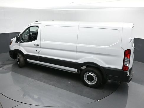 New 2026 Ford Transit 150 Low Roof RWD image 34