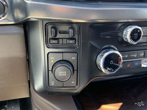 New 2025 Ford F250 King Ranch w/ Chrome Package image 17