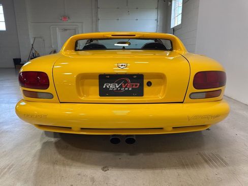 Used 2001 Dodge Viper RT/10 RWD image 6