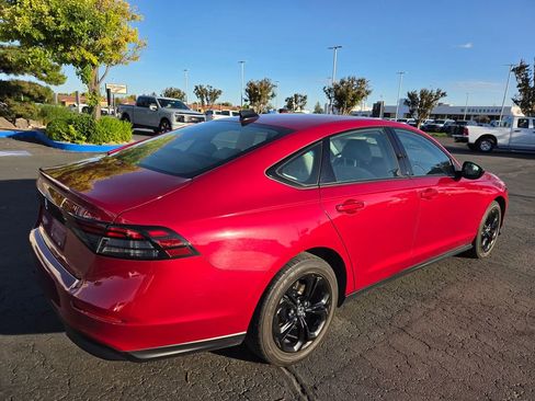 Used 2025 Honda Accord SE image 3