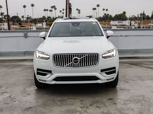 Used 2023 Volvo XC90 B6 Ultimate w/ Protection Package Premier AWD/4WD image 3