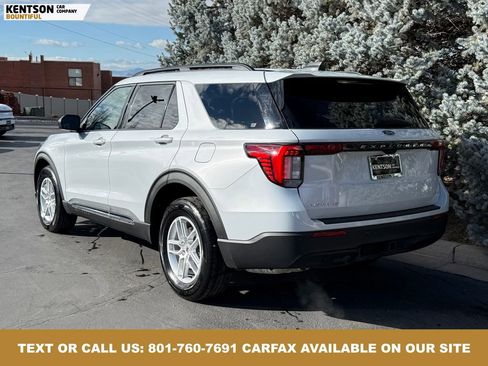 Used 2025 Ford Explorer Active image 5