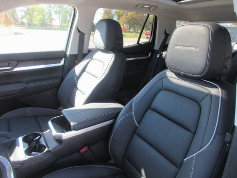 New 2026 GMC Terrain Denali image 12