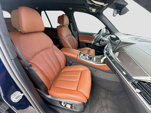 Used 2026 BMW X5 M60i image 33
