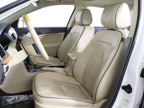 Used 2012 Lincoln MKZ Hybrid image 31