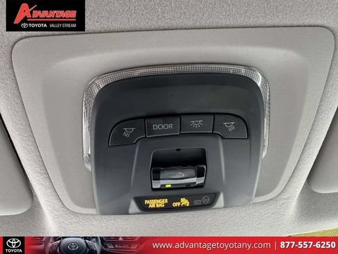 Certified 2025 Toyota Corolla Cross L AWD/4WD image 36