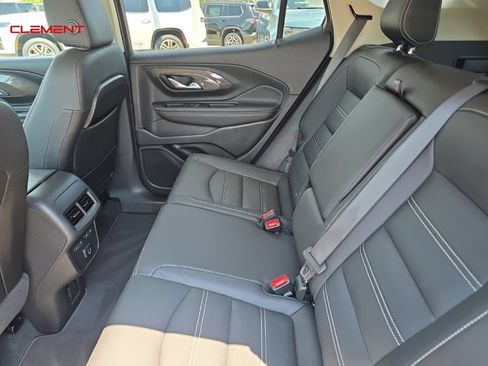 Used 2023 GMC Terrain Denali w/ Denali Premium Package AWD/4WD image 16
