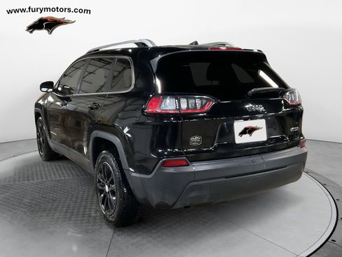 Used 2019 Jeep Cherokee Latitude w/ Popular Appearance Group image 5