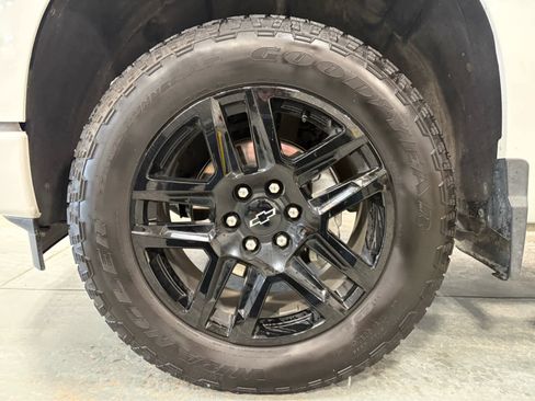 Certified 2025 Chevrolet Silverado 1500 RST w/ Rally Edition image 11